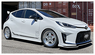 S2 TOYOTA AQUA GR SPORT