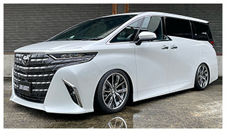 Angriff TOYOTA ALPHARD（40）